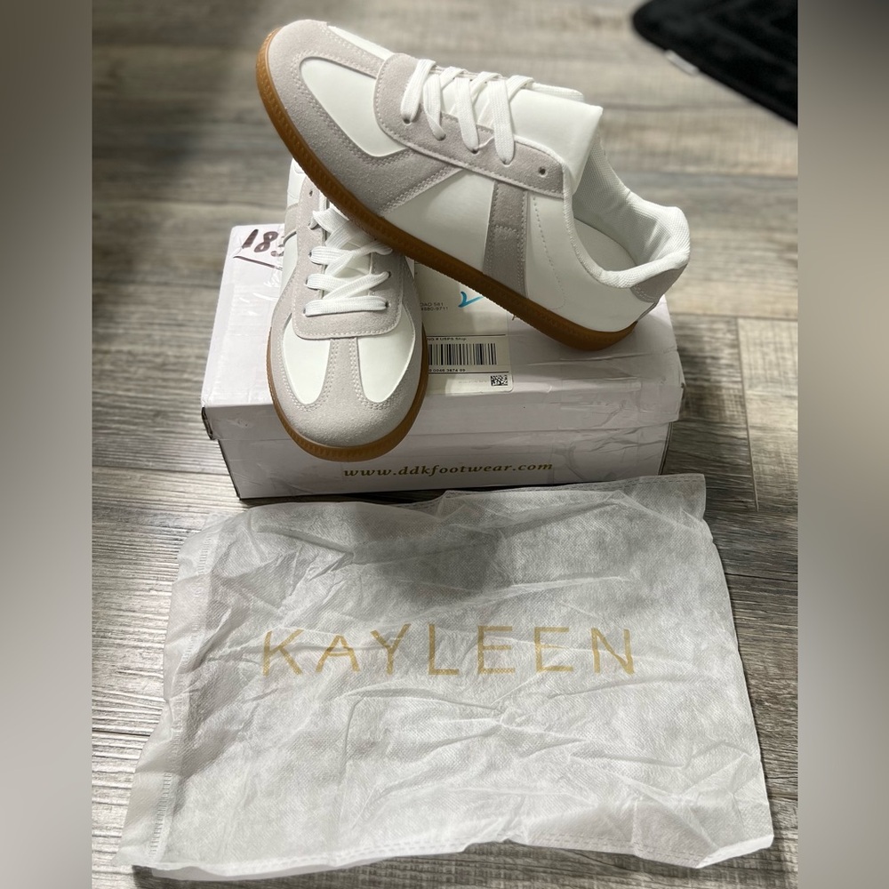 Kayleen White and Gray Sneakers. Size 8.5.